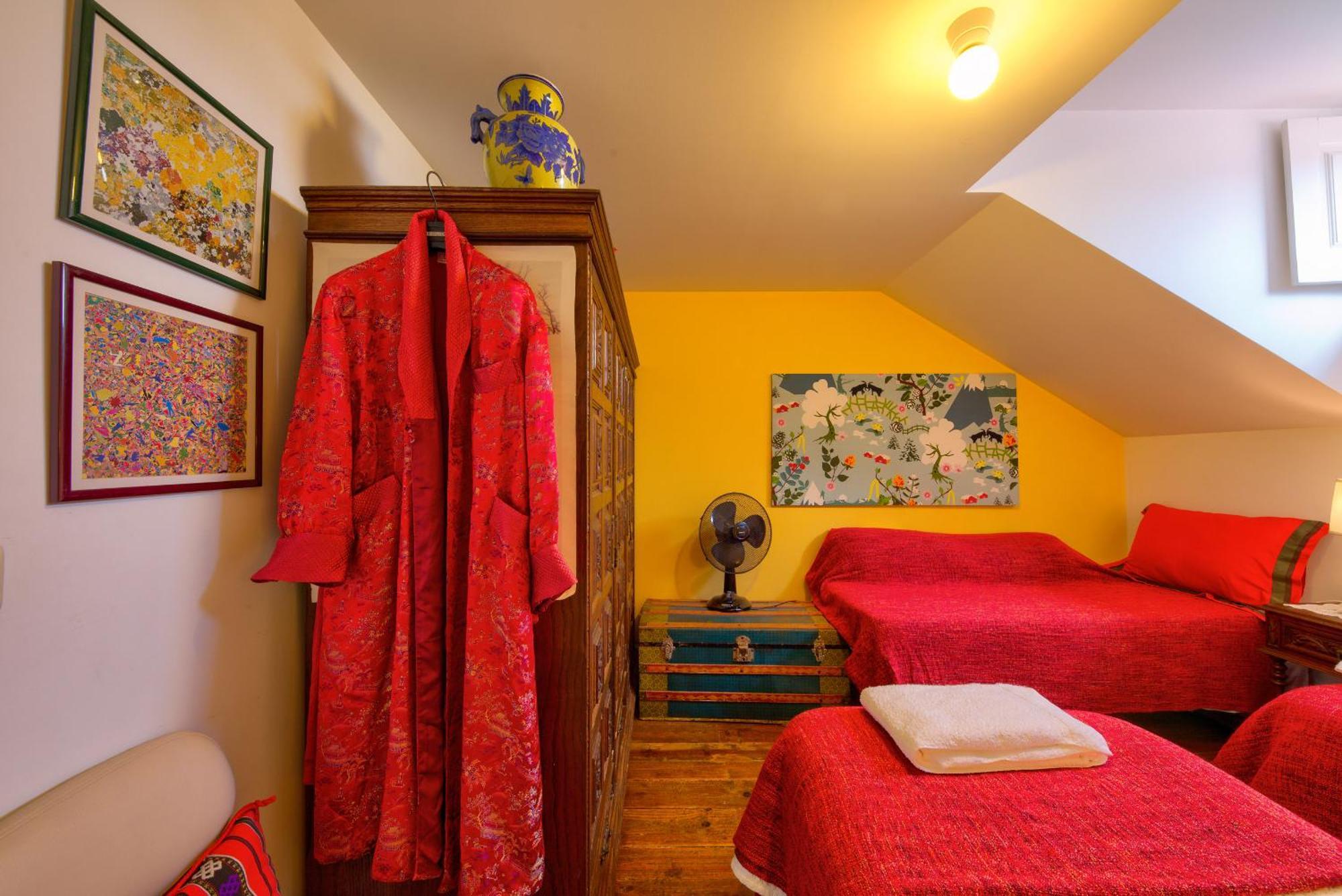 Adore Portugal Coimbra Guest House Экстерьер фото