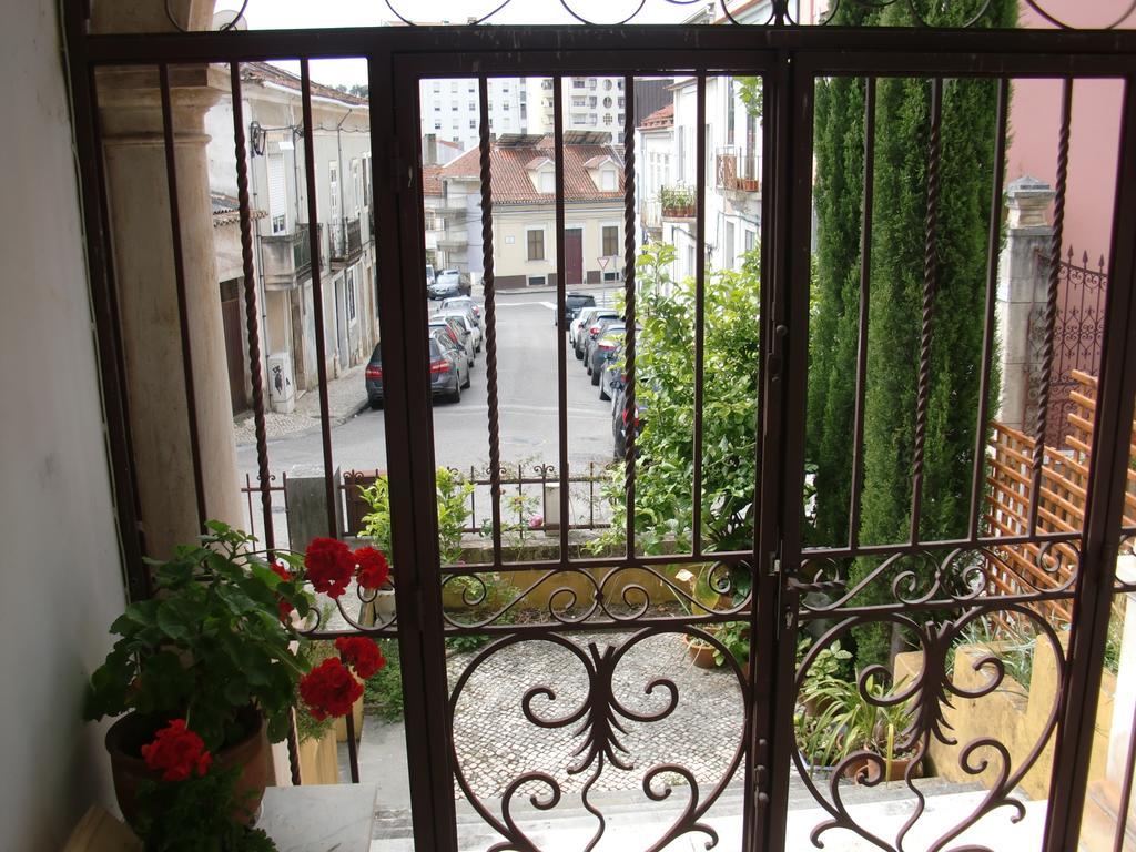 Adore Portugal Coimbra Guest House Экстерьер фото